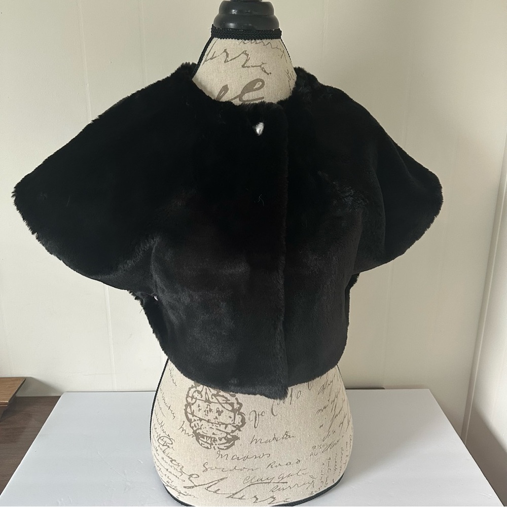 Talbots Black Faux Fur Capelet